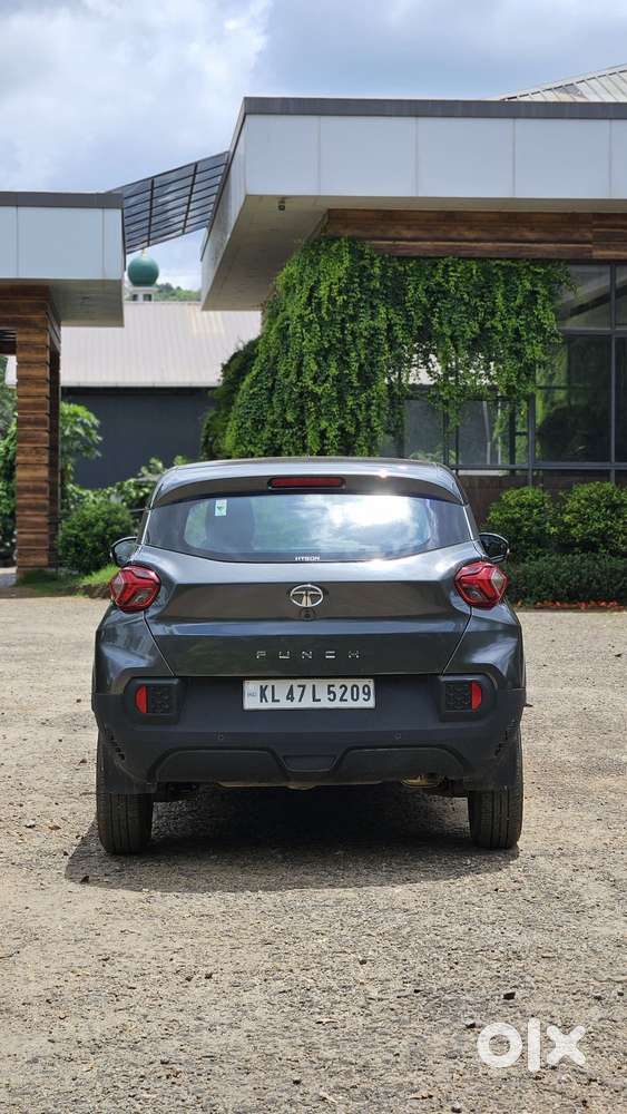 Tata Punch 1.2 Revotron Accomplished Camo Amt, 2023, Petrol