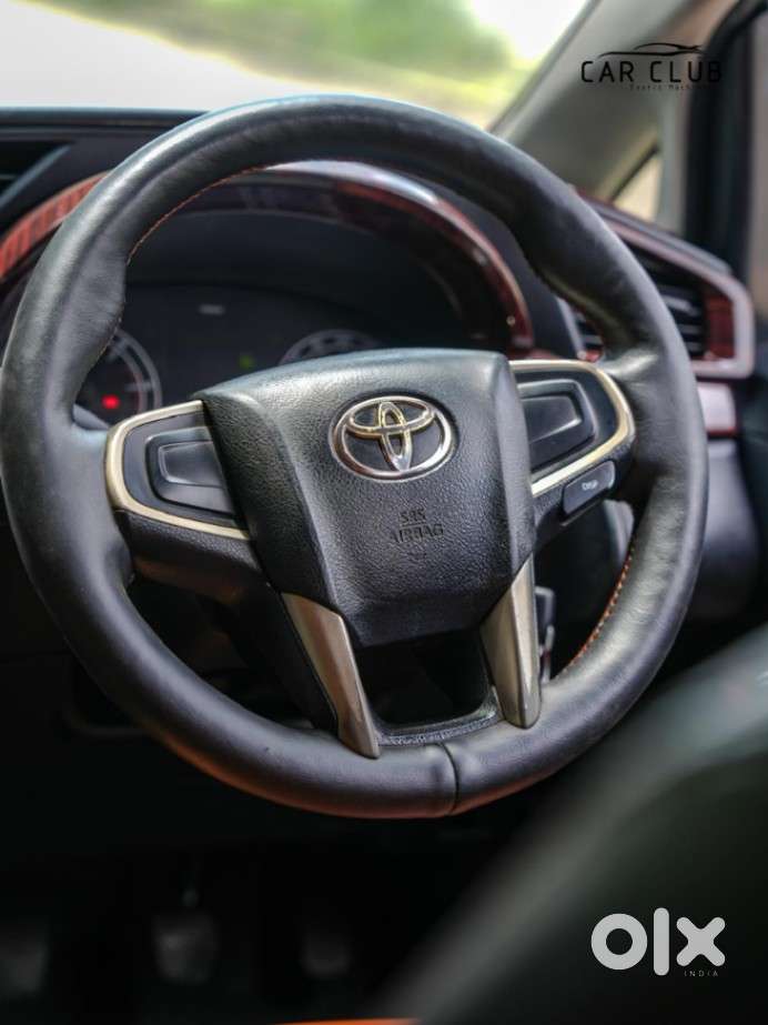 Toyota Innova Crysta 2.4 G Mt 7 Str, 2017, Diesel