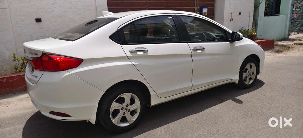 Honda City 1.5 V 4th Gen I-vtec Mt, 2016, Petrol