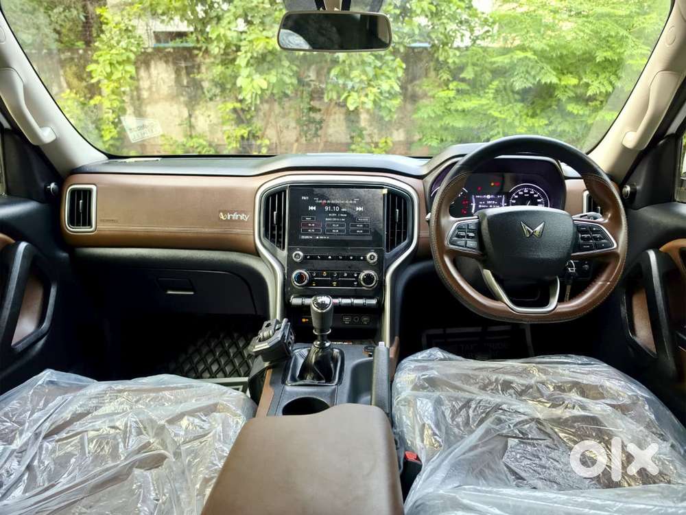 Mahindra Scorpio N Z4 Petrol Mt 7 Str, 2023, Petrol