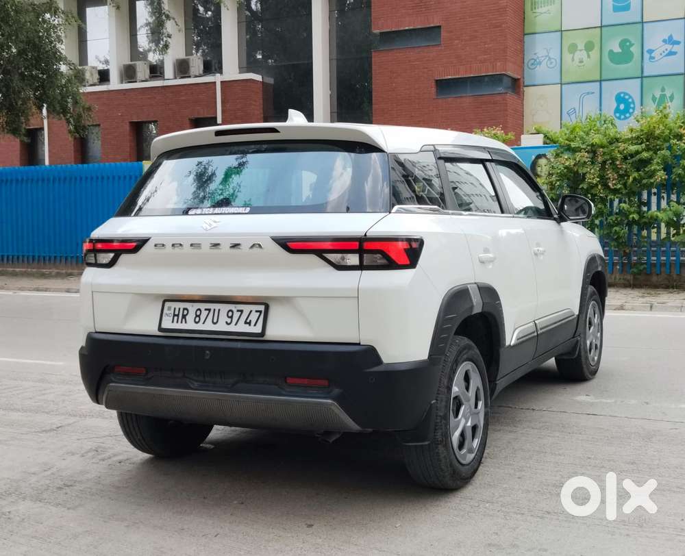 Maruti Suzuki Brezza 1.5 Lxi Cng, 2025, Petrol