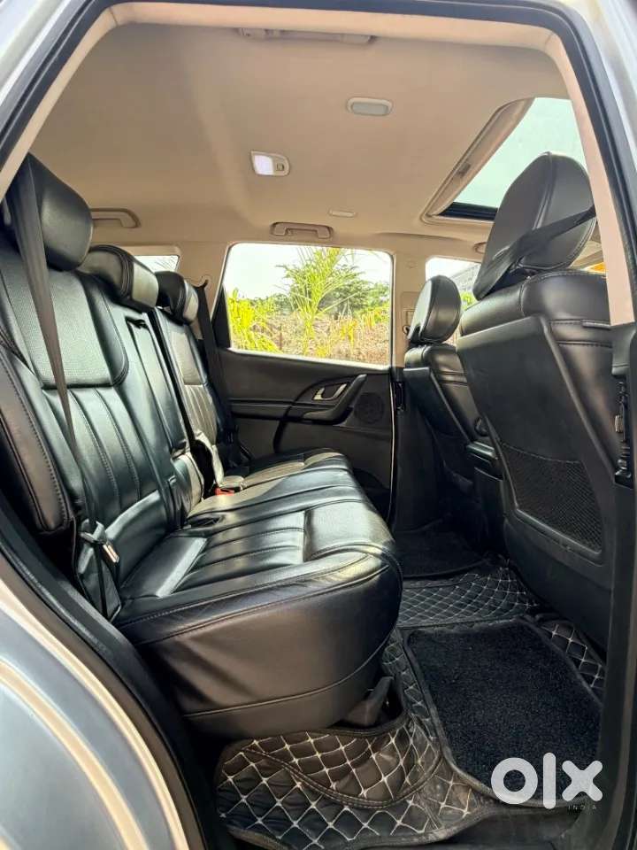 Mahindra Xuv500 At W10 Awd, 2017, Diesel