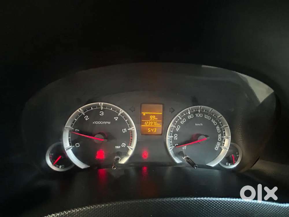 Maruti Suzuki Swift Dzire 2015