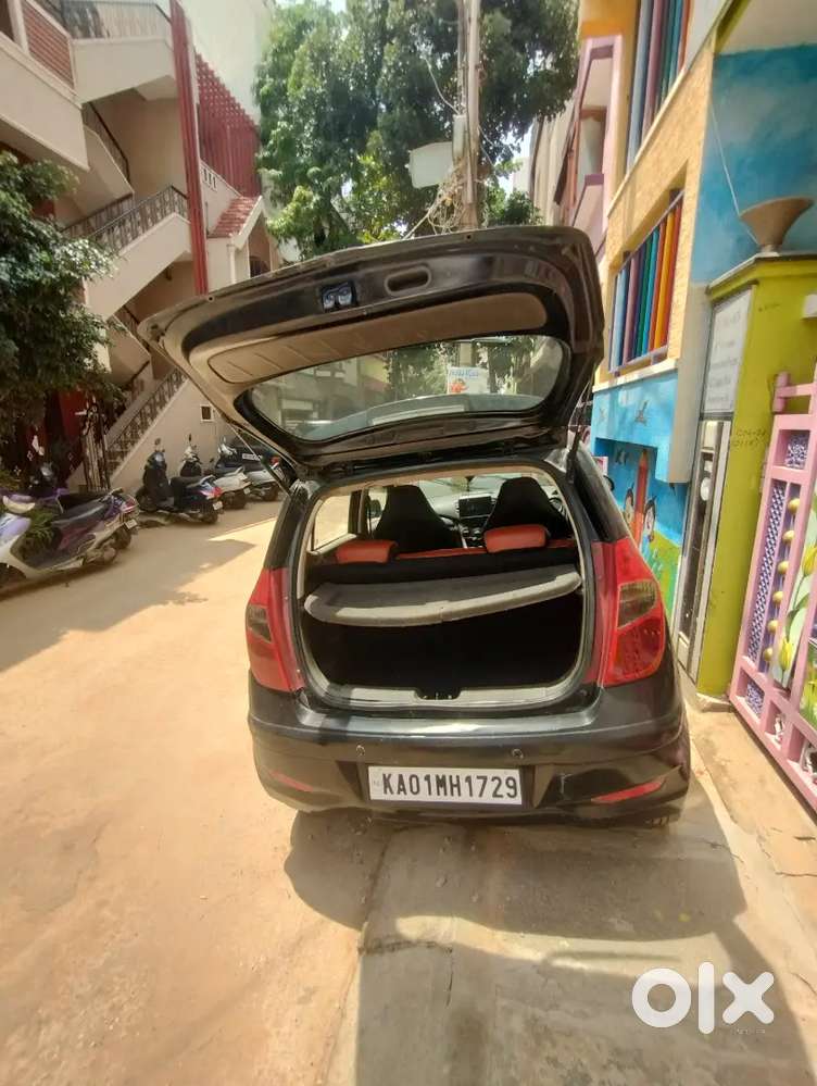Hyundai I10 2011 Petrol Well Maintained