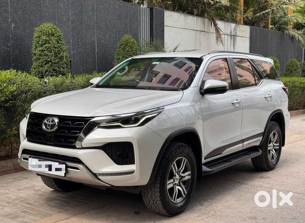 2024 Toyota Fortuner 4*2 Diesel Automatic