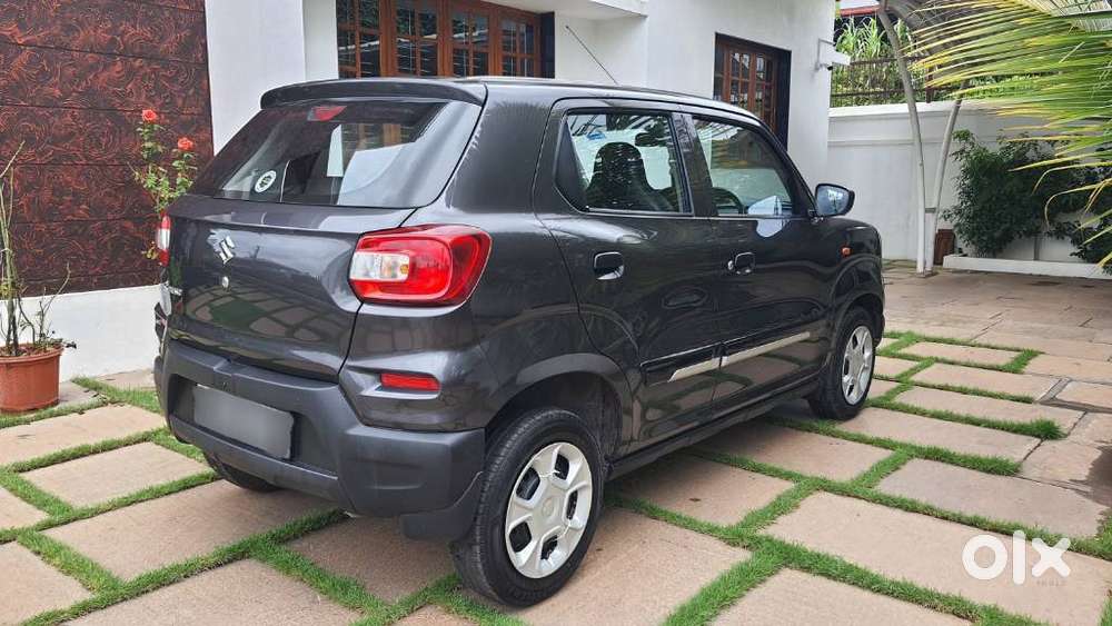 Maruti Suzuki S-presso Vxi Opt, 2024, Petrol