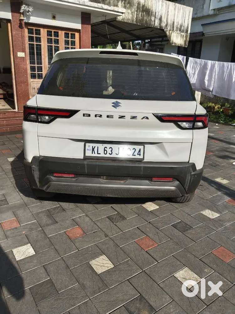 2023 Maruti Suzuki Brezza Vxi Manual