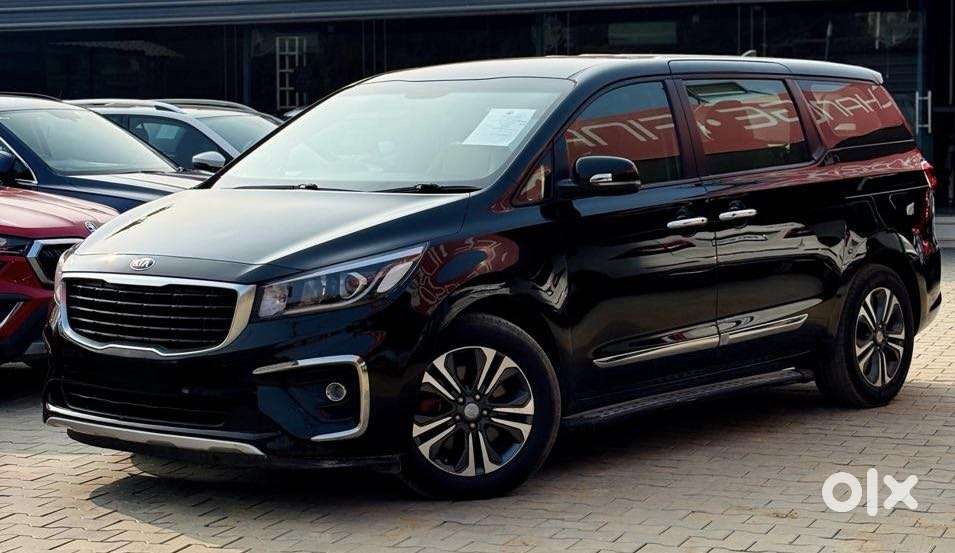Kia Carnival Premium, 2020, Diesel