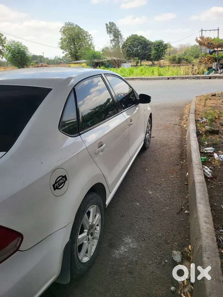 Volkswagen Vento 2013 Petrol 150000 Km Driven