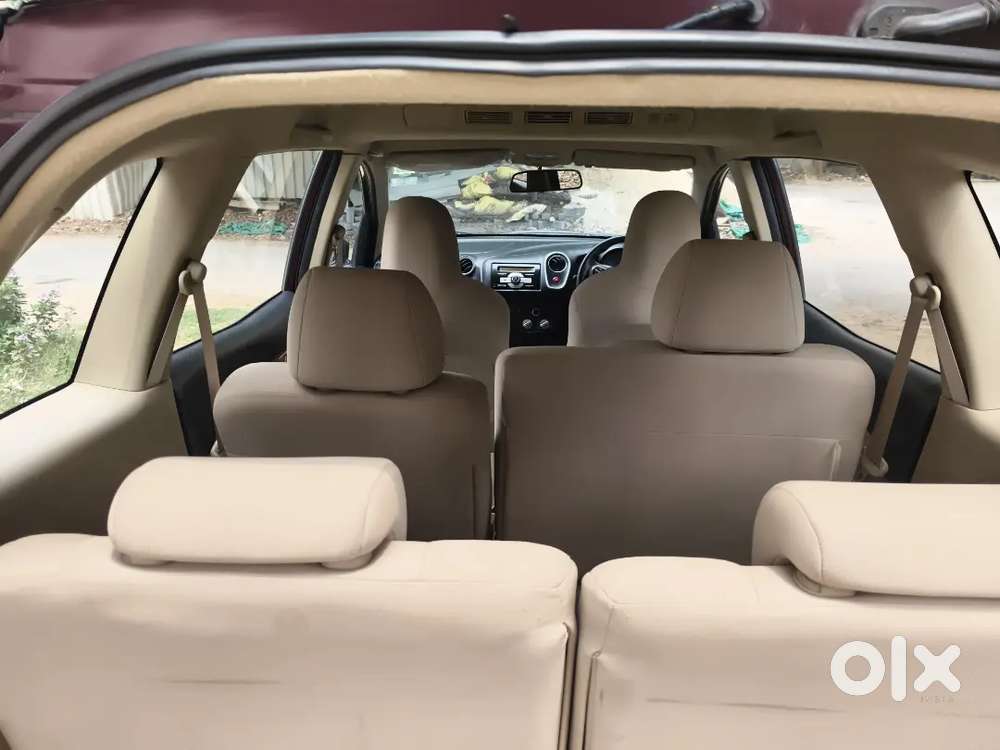 Honda Mobilio 2015 Petrol Well Maintained Top Vmt 43000 Kms 7 Seater