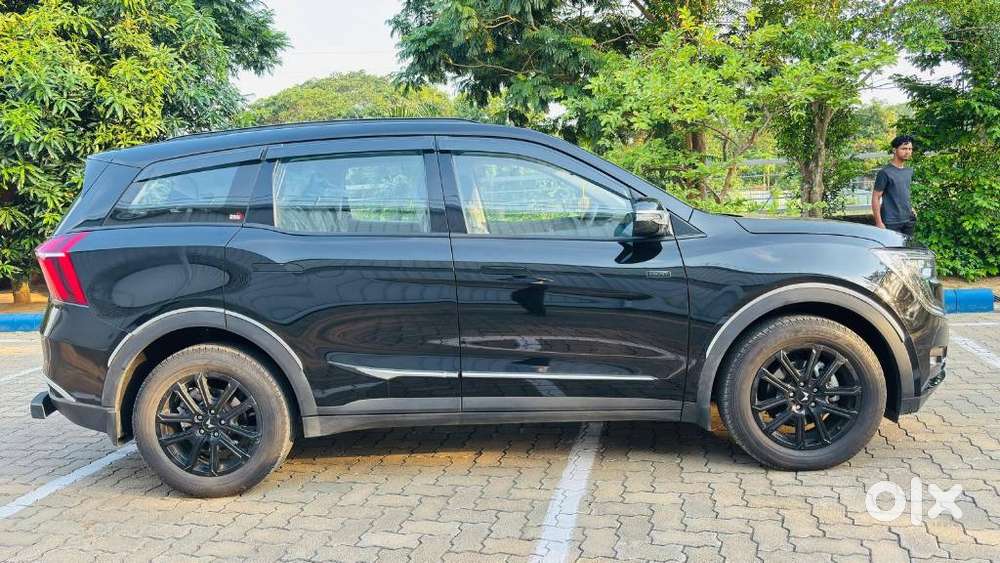 Mahindra Xuv700 2.2 Ax 7 Diesel Mt Str, 2025, Diesel