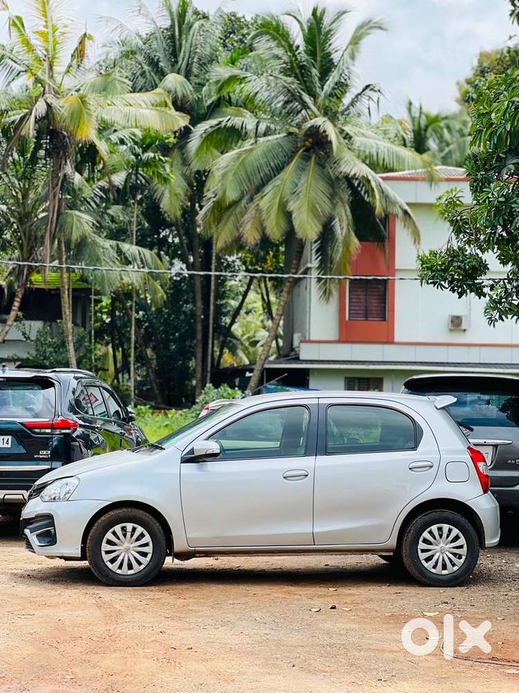 Toyota Etios Liva 2012