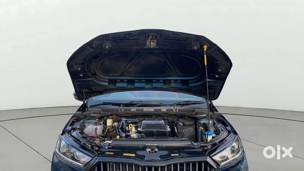 Skoda Slavia Ambition 1.0l Tsi At, 2025, Petrol