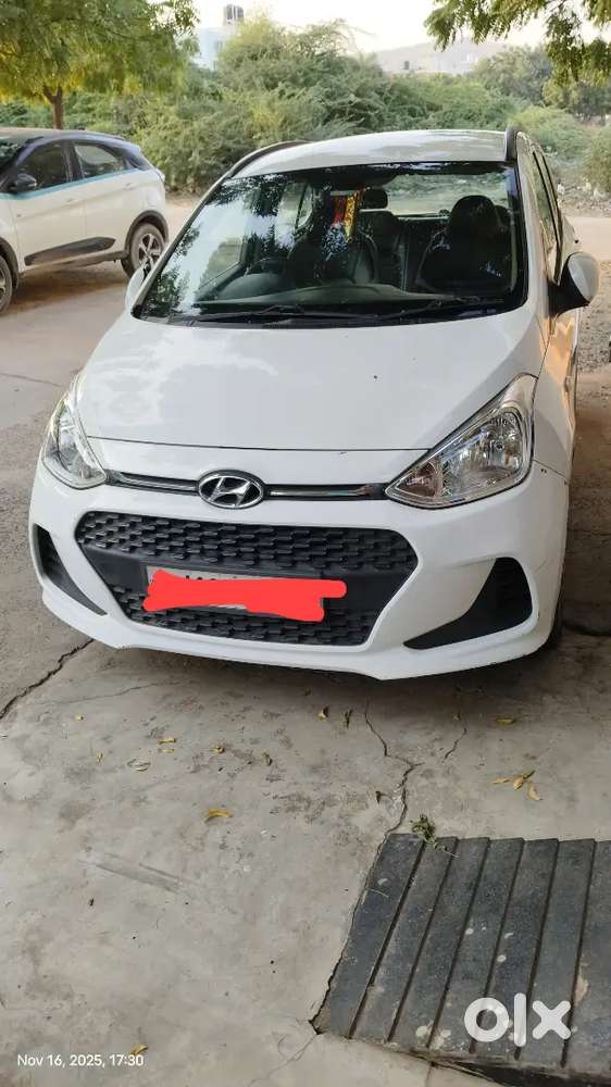 Hyundai Grand - 1 Handed Drive