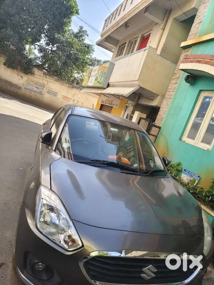 Maruti Suzuki Dzire 2017 Petrol Well Maintained