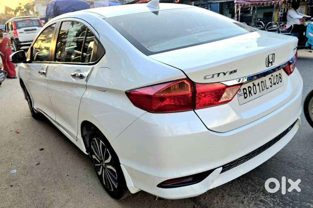 Honda City V Mt Sunroof, 2018, Petrol