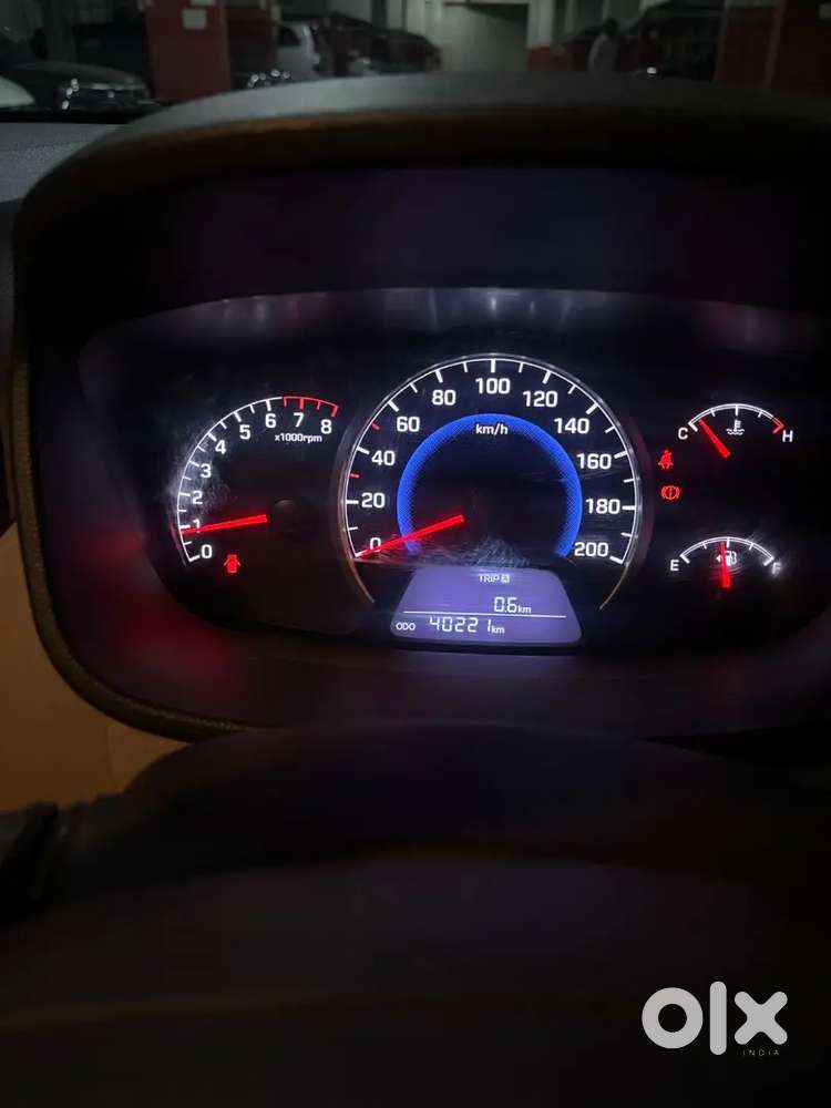 Hyundai Grand I10 2015 Petrol 42200 Km Driven