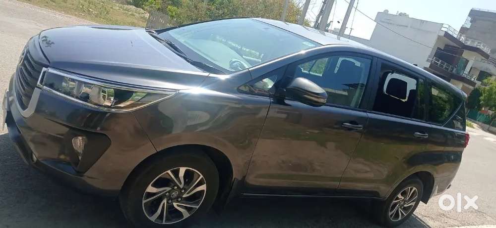 Toyota Innova Crysta 2022 Diesel 34500 Km Driven