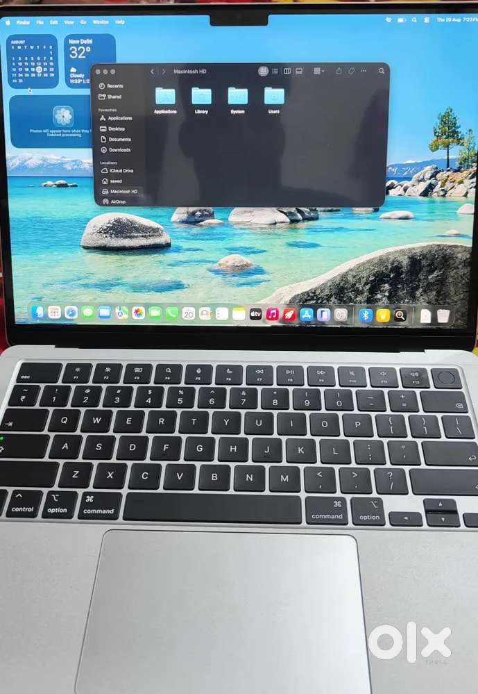 MacBook M5 SILVER