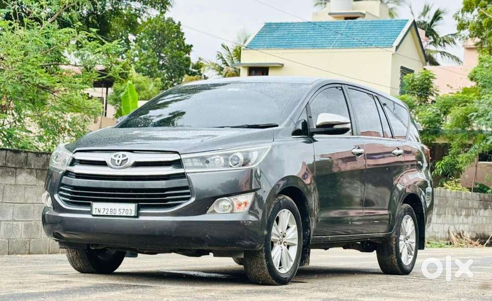 Toyota Innova Crysta 2.8z Automatic, 2016, Diesel