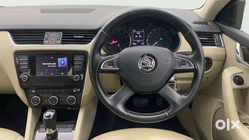 Skoda Octavia 1.8 Elegance Tsi At, 2015, Petrol
