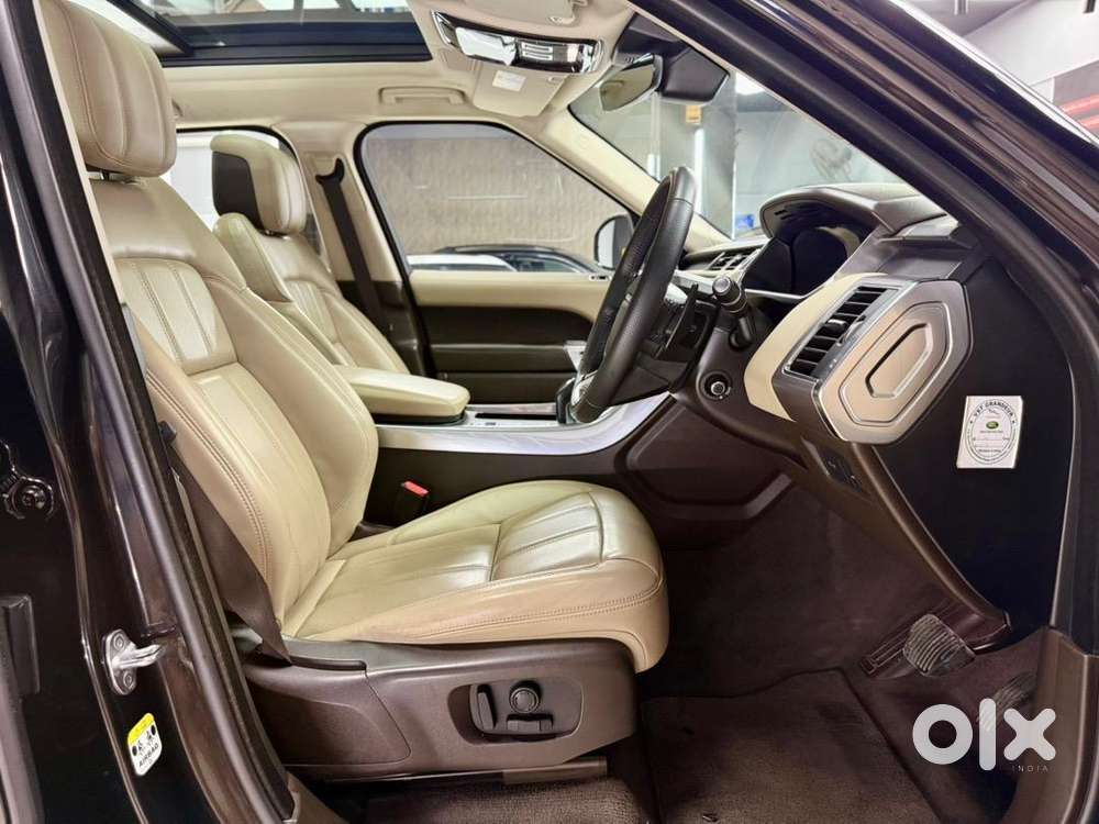 2021 Range Rover Sport P300 Hse