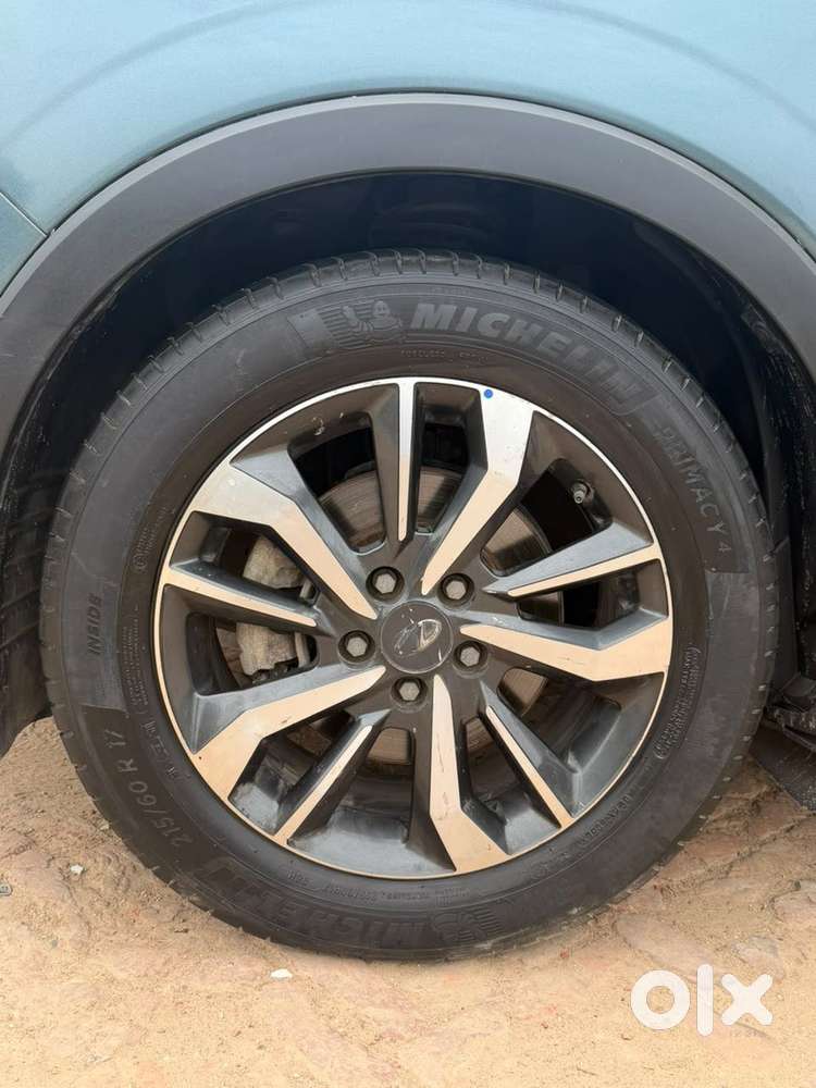 Mahindra Xuv300 W8 Option Dual Tone Diesel, 2019, Diesel