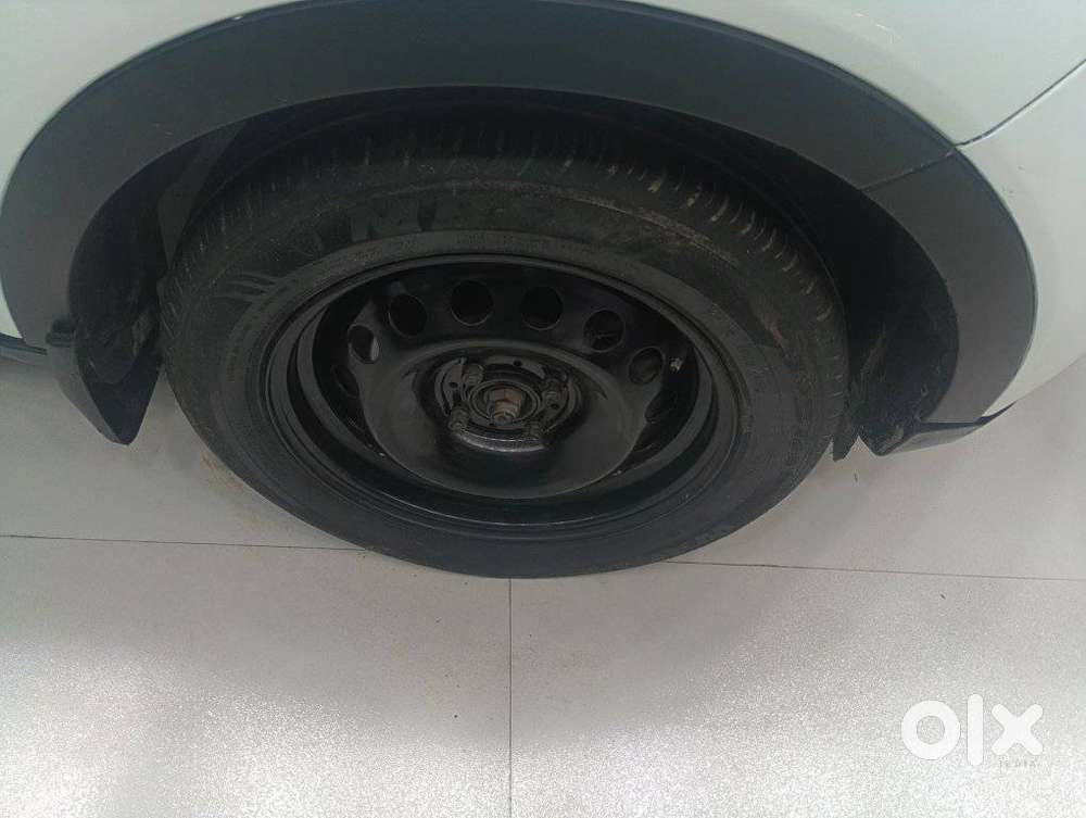 Tata Nexon 1.2 Revotron Xm (s), 2020, Diesel