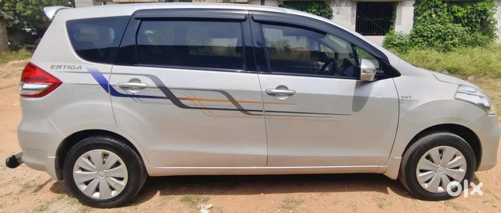 Maruti Suzuki Ertiga Vxi, 2016, Petrol