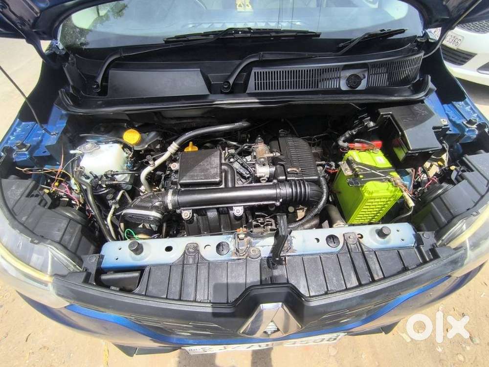 Renault Triber 1.0 Rxe, 2020, Petrol