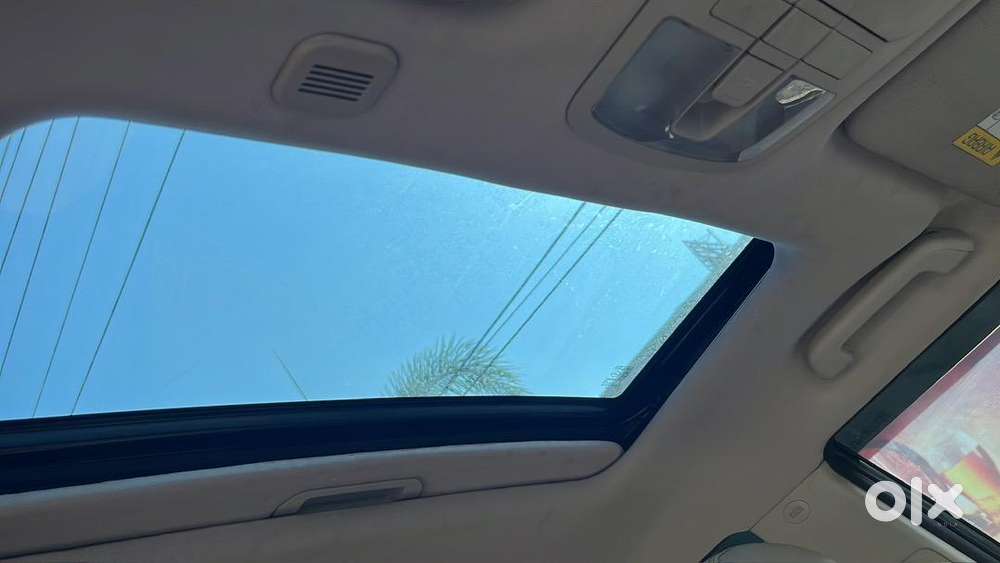 Mahindra Diesel Car 2023 Automatic Sunroof