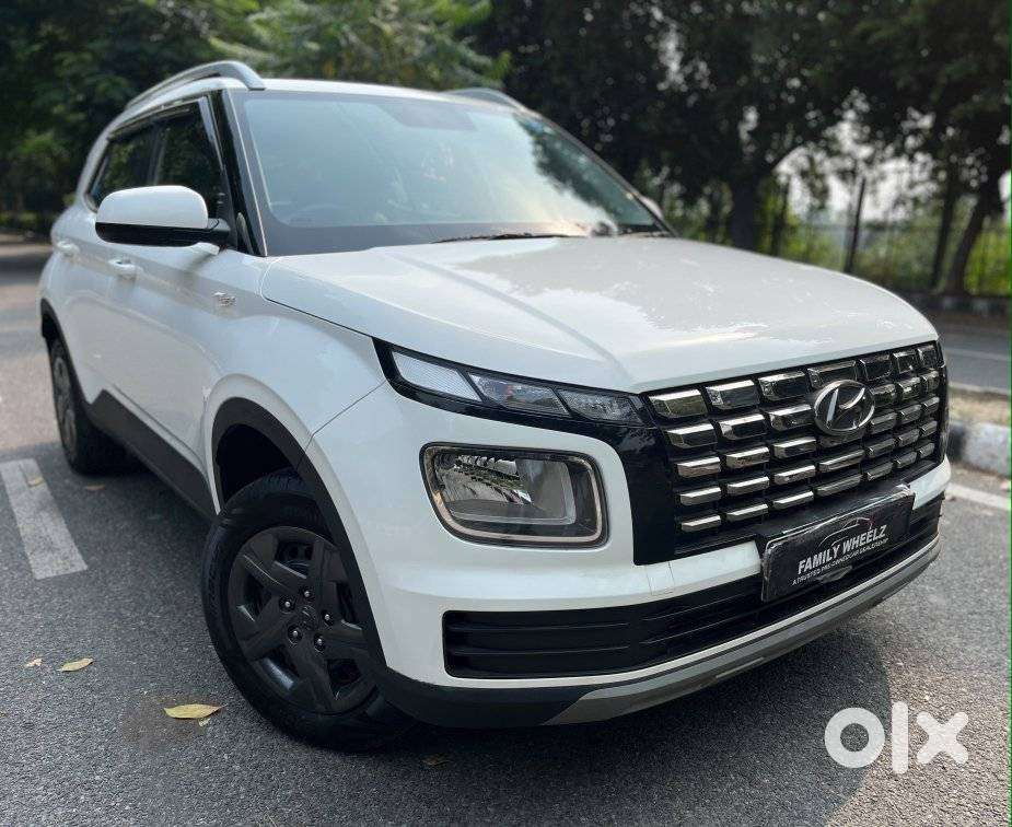 Hyundai Venue S 1.2 Petrol, 2023, Petrol