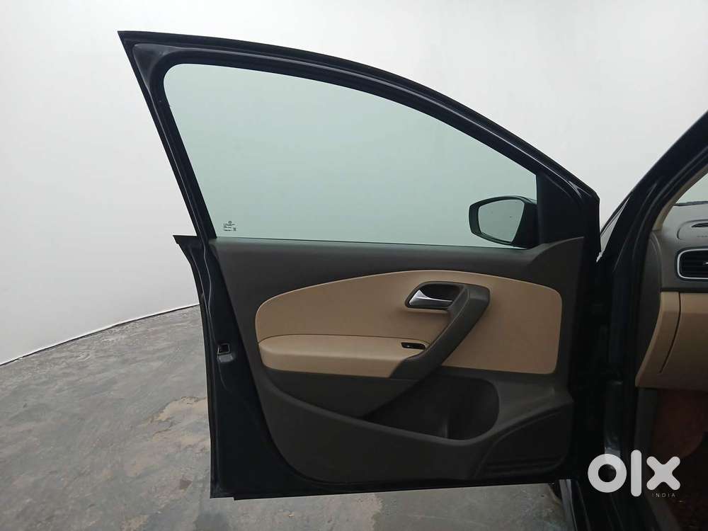 Volkswagen Vento Petrol Highline At, 2022, Petrol
