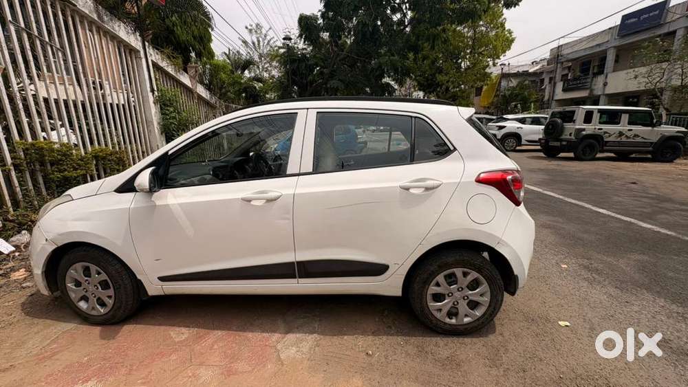 Hyundai Grand I10 Prime 2016 Diesel Well Maintained