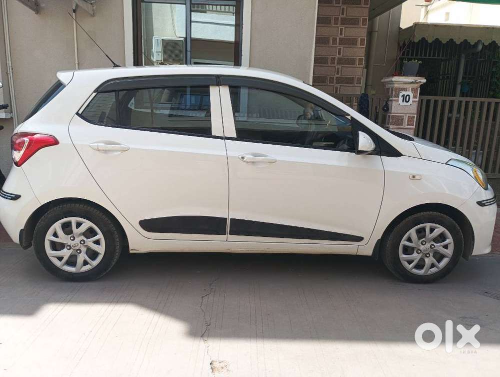 Hyundai Grand I10 Petrol With Cng Well Maintained & Good Condition