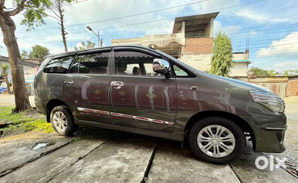 Toyota Innova 2012 Diesel Well Maintained