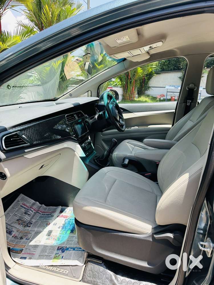 Mahindra Marazzo M8, 2018, Diesel