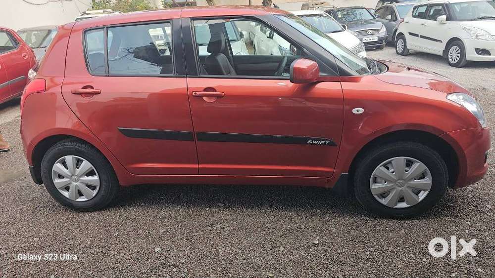 Maruti Suzuki Swift 1.2 Vxi (o), 2011, Petrol