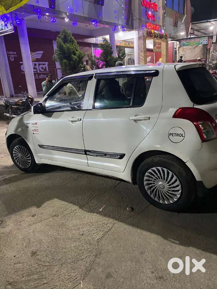 Petrol+lpg ...petrol Pr Average 17 Ka Deti Hai...or Lpg Pr 300 Km