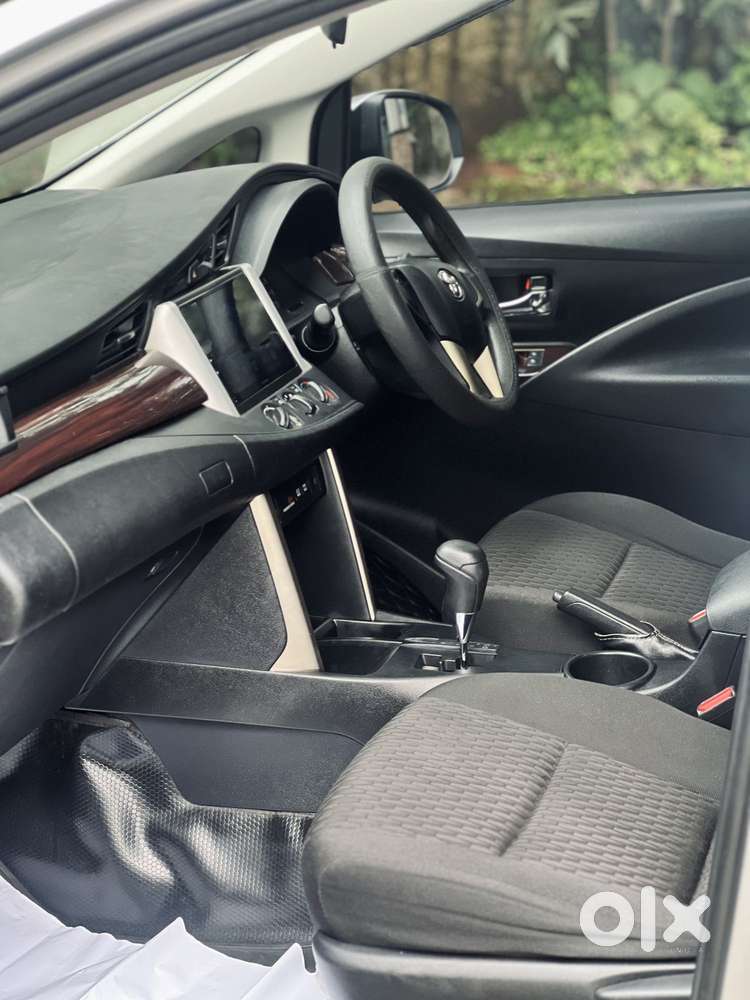 Toyota Innova Crysta 2.8 Gx At 7 Str, 2017, Diesel