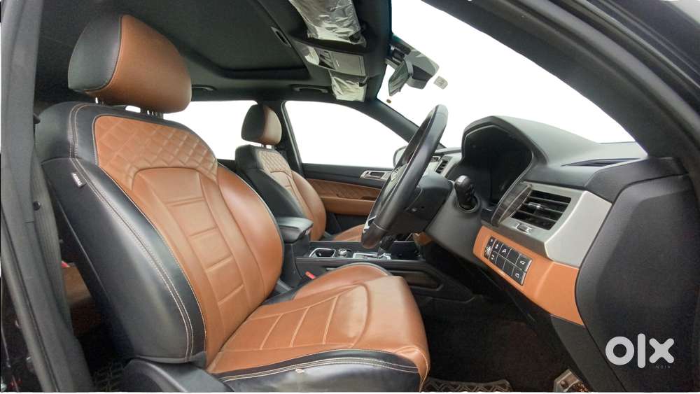 Mahindra Alturas G4 4x4 At, 2022, Diesel