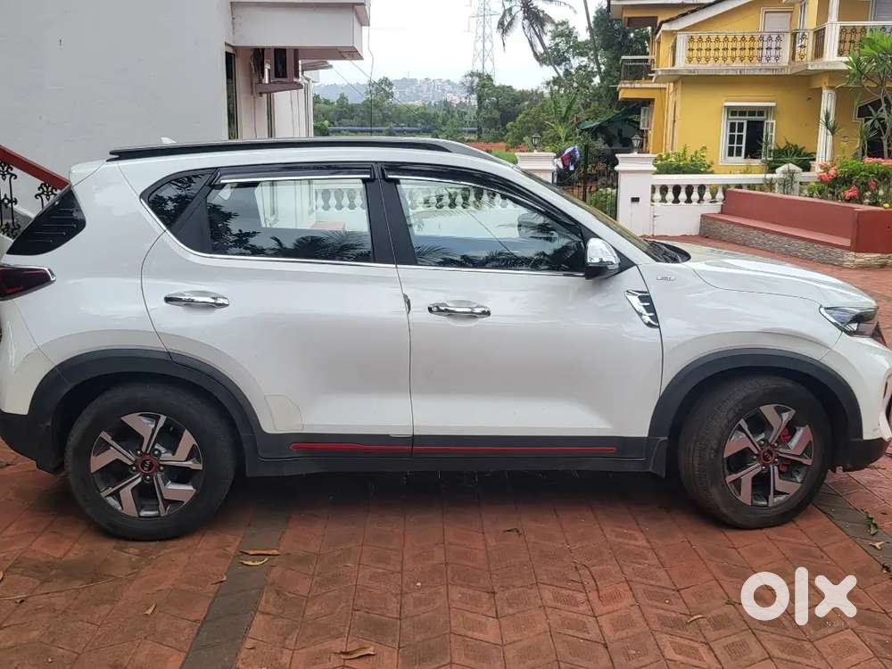 Kia Sonet 1.0 L Turbo Petrol (imt Gtx Plus) Glacier White