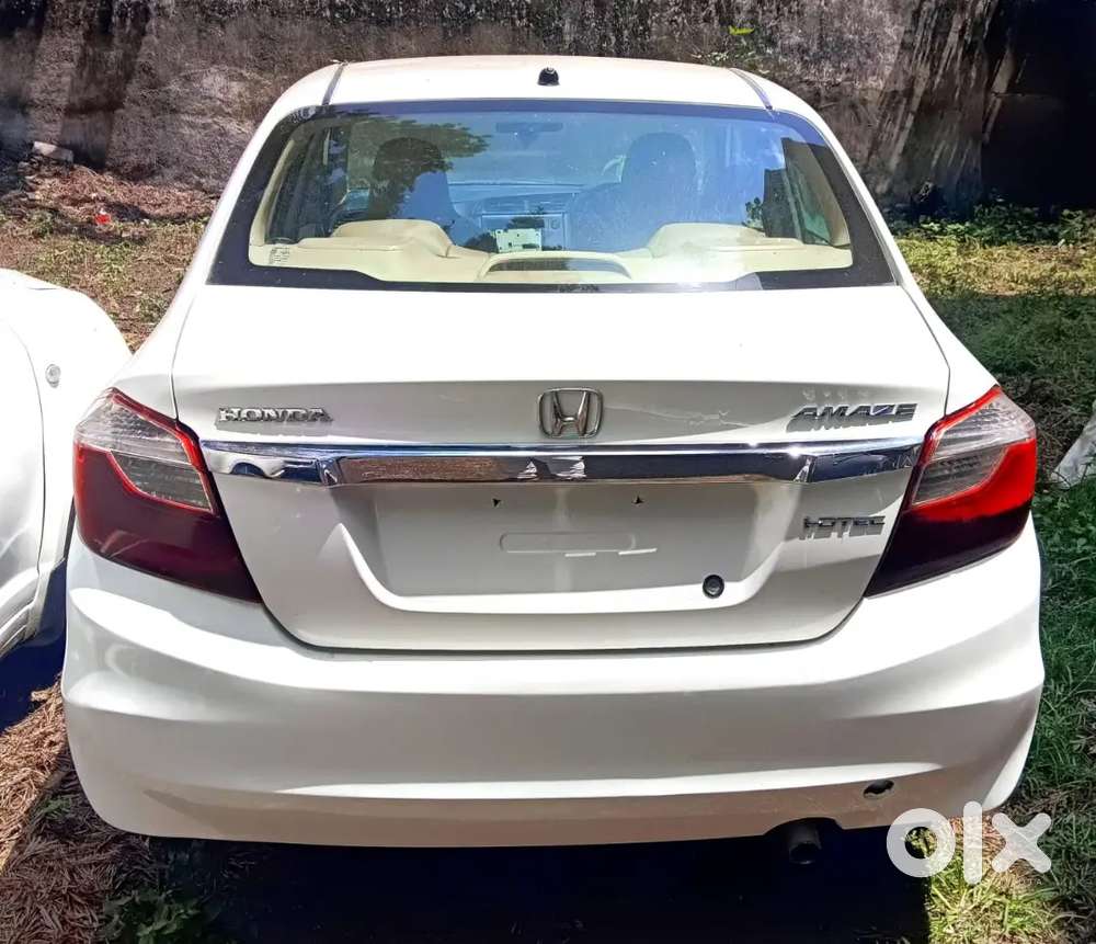 Showroom Condition Honda Amaze, Registration Date 09/08/2017, For Sale