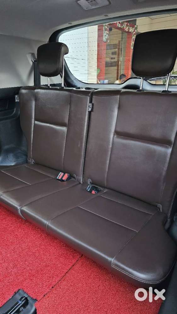 Toyota Innova Hycross 2.0 Zx (o) Hybrid 7 Str, 2025, Petrol
