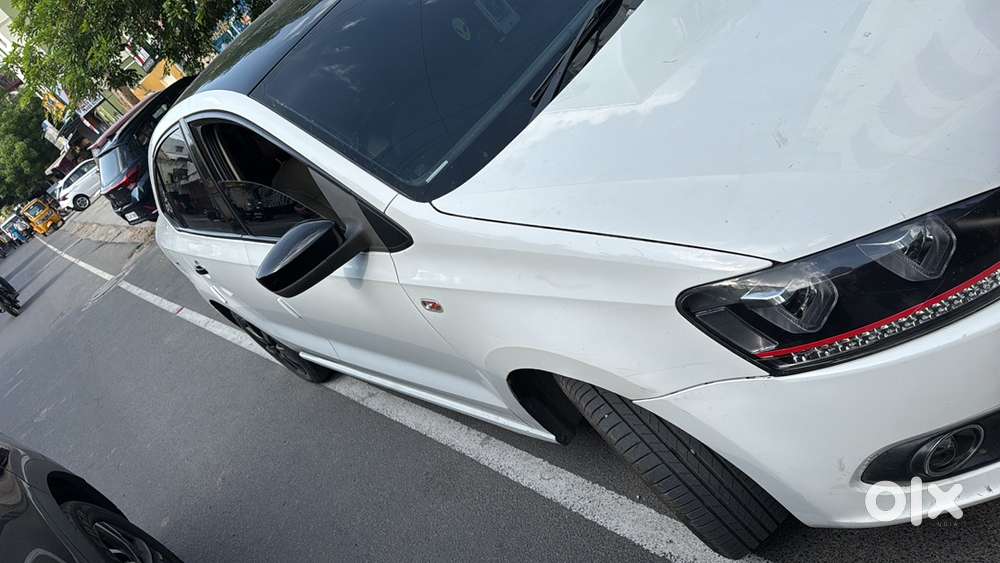 Volkswagen Vento Petrol 2011