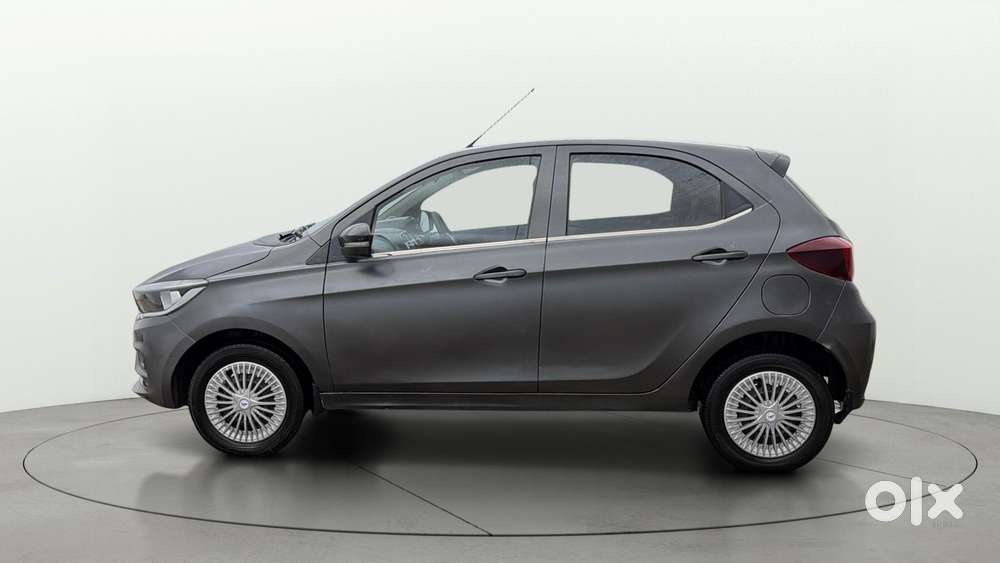 Tata Tiago 1.2 Revotron Xt Cng, 2022, Cng & Hybrids