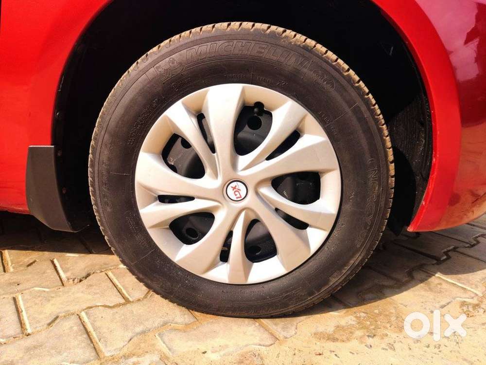 Maruti Suzuki Swift Vxi Optional, 2014, Petrol