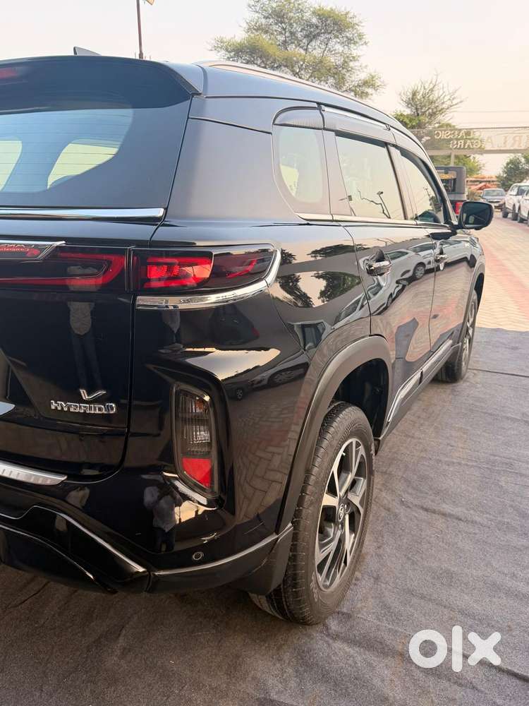 Toyota Urban Cruiser Hyryder 1.5 V Hybrid, 2023, Petrol