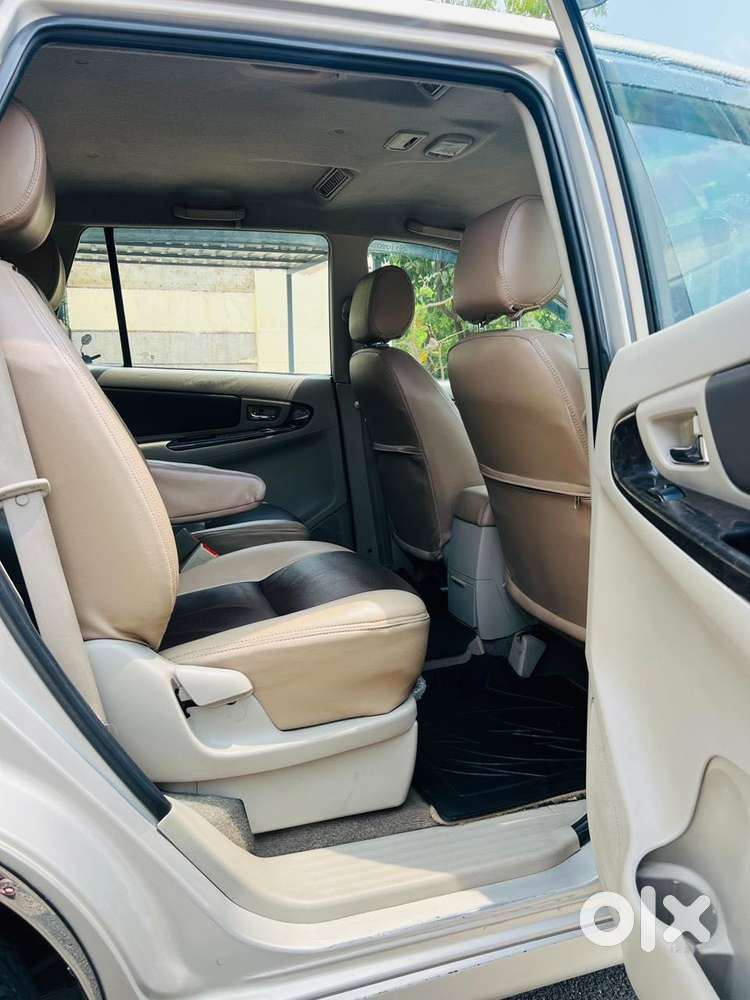 Toyota Innova 2.5 Zx Diesel 7 Seater, 2014, Diesel