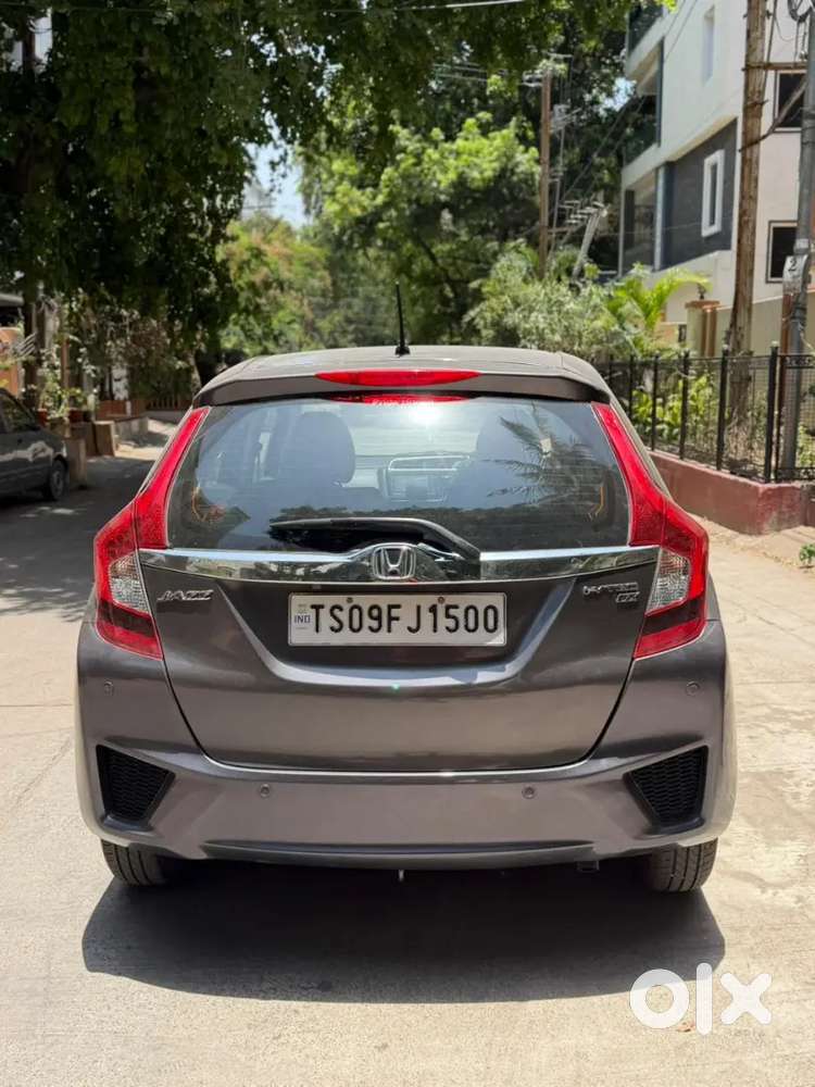 Honda Jazz Vx Cvt 2019 Petrol Automatic Top Model New Tyres